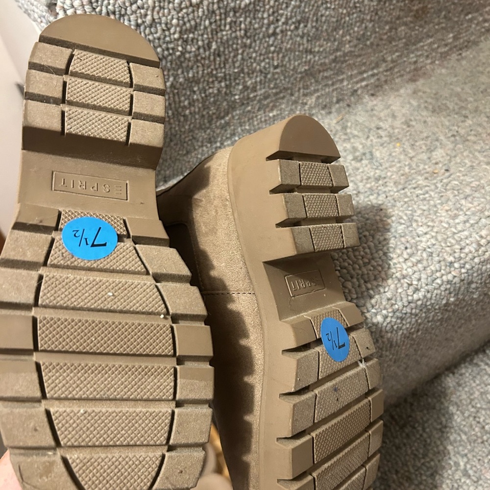 Esprit Tan Ankle Boots - Picture 5 of 6